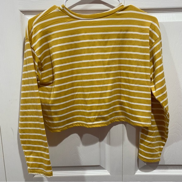 ROMWE Women’s Striped Long-Sleeve Crop Crewneck T-Shirt - yellow/white, size M - Picture 3 of 5